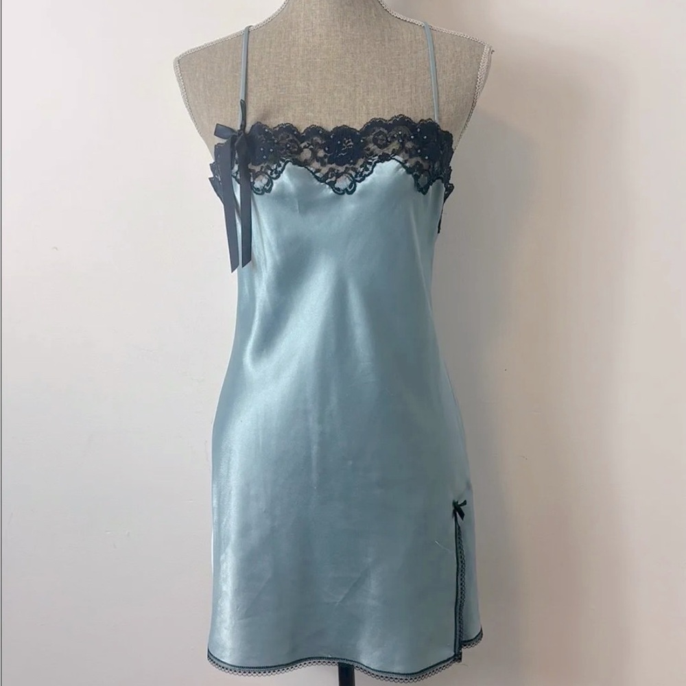 VS Blue Nighty
